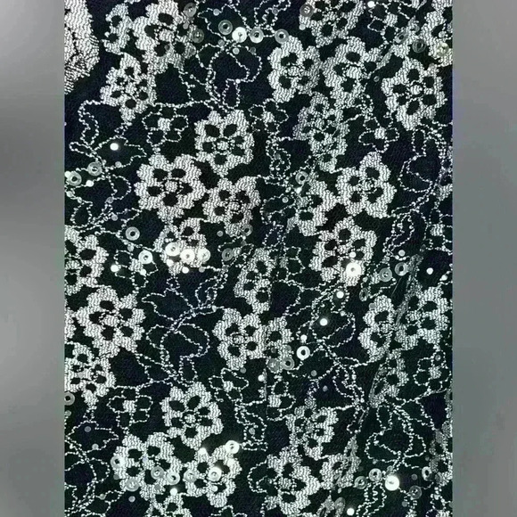 Alex Evenings 3/4 Sleeve Embroidered Blouse Black Silver Sequins Size Medium - Picture 6 of 11